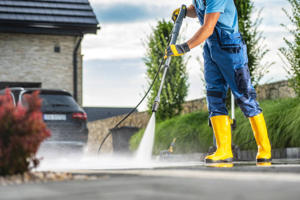 Fence Pressure Washing in Lomira, WI